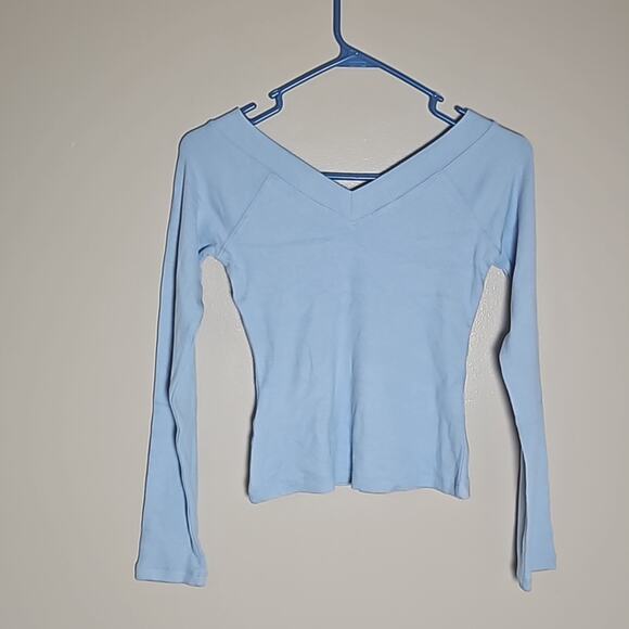 NWOT Shannen Slinky-fit tee by BDG Urban Outfitters Sz Medium Baby Blue - Picture 8 of 13